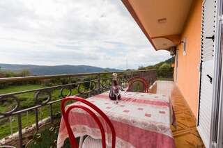 Отели типа «постель и завтрак» Village Holiday Apartments Kralj Будва Номер-студио с террасой-18