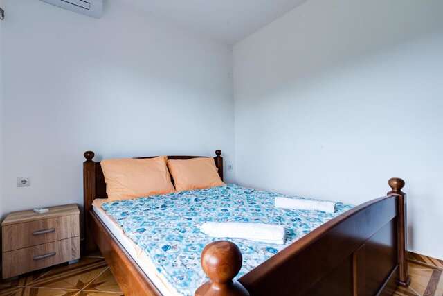 Отели типа «постель и завтрак» Village Holiday Apartments Kralj Будва-16