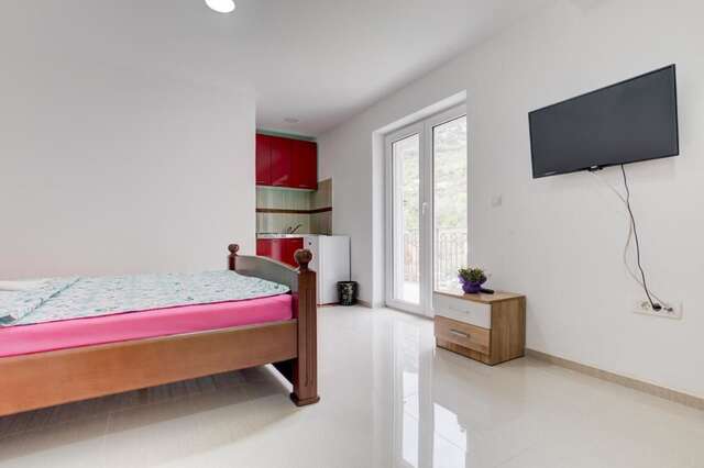 Отели типа «постель и завтрак» Village Holiday Apartments Kralj Будва-28